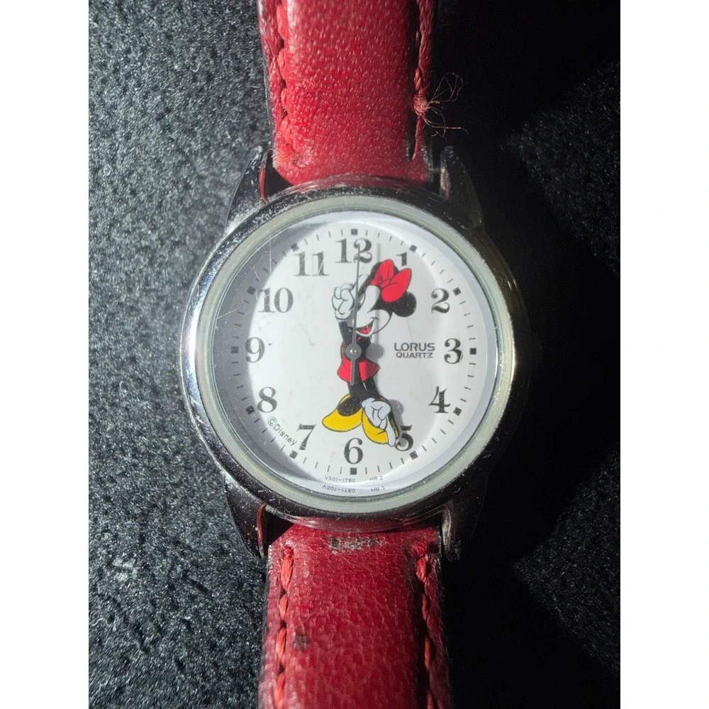 Lorus Disney Minnie Mouse Watch Red Leather Strap Silver Tone V501-6N70 Quartz